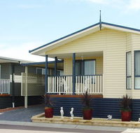 Palm Valley Motel And Home Village - Hotel QLD