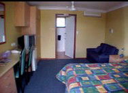 Palm Valley Motel And Home Village - Hotel QLD 4