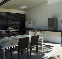 The Bay Apartments - Hotel QLD