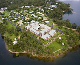 Tinaroo ACT Hotel QLD