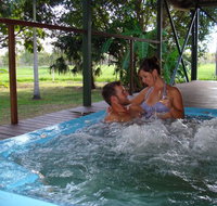 Berry Creek Bush Retreat - Hotel QLD