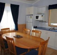 Pleasurelea Tourist Resort - Hotel QLD