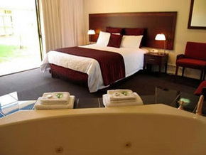 Comfort Inn Deakin Palms - Hotel QLD 0