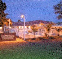 Charles Rasp Motor Inn and Cottages - Hotel QLD