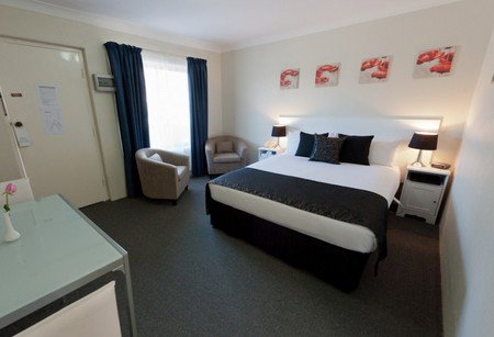 Clare Valley Motel - Hotel QLD 5