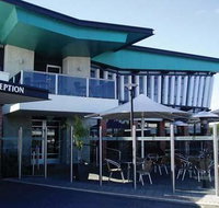 Highlander Hotel Bar Kitchen Rooftop - Hotel QLD
