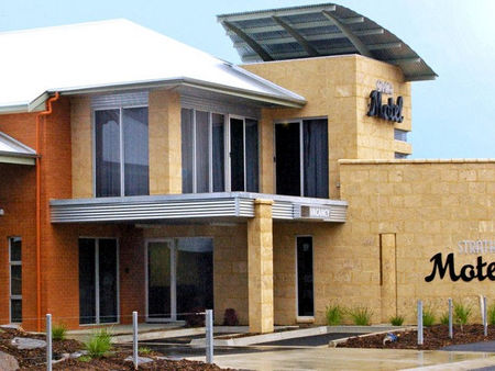 Strathalbyn SA Hotel QLD