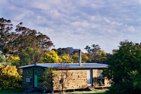 Mount Zero Log Cabins - Hotel QLD 0