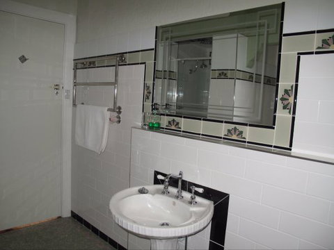 B&B Wodonga - Art Deco Accommodation - Hotel QLD 9
