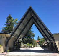 Belmont Palms Motel - Hotel QLD