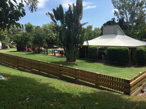 Bush Oasis Caravan Park - Hotel QLD 9