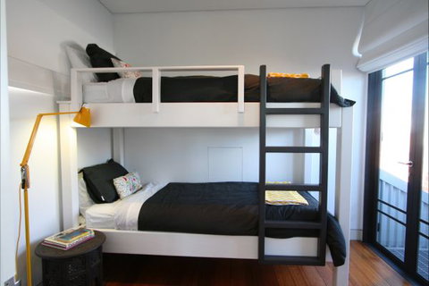 Two Five Zero / Richmond - Hotel QLD 6