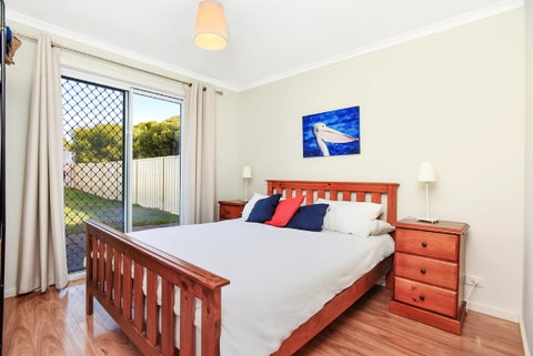 Ariadne - A Hop Skip And A Jump To The Beach With Sea Views - Hotel QLD 7