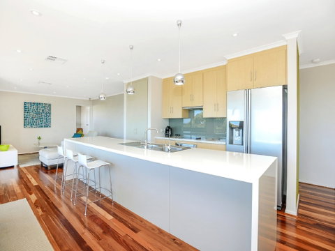 Bluff Retreat - 17 Davies Street - Hotel QLD 6
