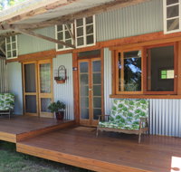 Fig Tree Retro Studio - Hotel QLD