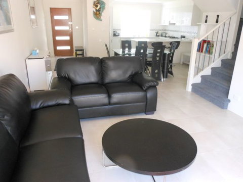 Oaklands Junction - Hotel QLD 1