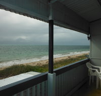 Rose's Beach House - Hotel QLD