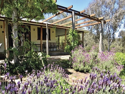Capertee Homestead - 'Port Macquarie' - Hotel QLD 0