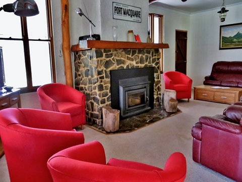 Capertee Homestead - 'Port Macquarie' - Hotel QLD 3