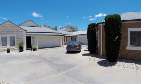 Shamore Apartments - Eleventh Street Mildura - Hotel QLD 6