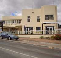 Neptune Grand Hotel - Hotel QLD
