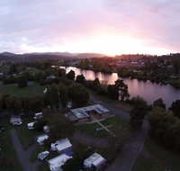 New Norfolk Caravan Park - Hotel QLD