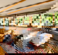 Braeside Mount Macedon Country Retreat