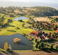 Tamar Valley Resort Grindelwald - Hotel QLD