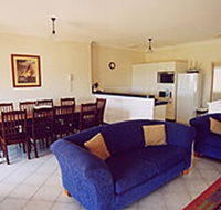 A Beachfront Villa Rockingham - Hotel QLD