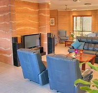 Gladstone Earth and Sea - Hotel QLD