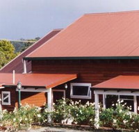 Pemberton Old Picture Theatre Holiday Apartments - Hotel QLD