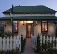 Emaroo Cottages - Hotel QLD