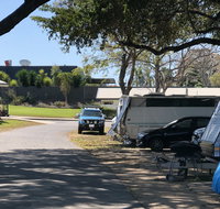 Burdekin Cascades Caravan Park - Hotel QLD