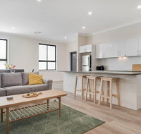 Crooked Lane - Hotel QLD