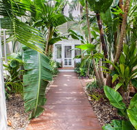 The Guesthouse at Raffertys Resort - Hotel QLD