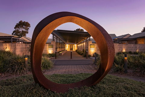 The Louise - Hotel QLD 0