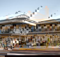 The Family Hotel Maitland - Hotel QLD