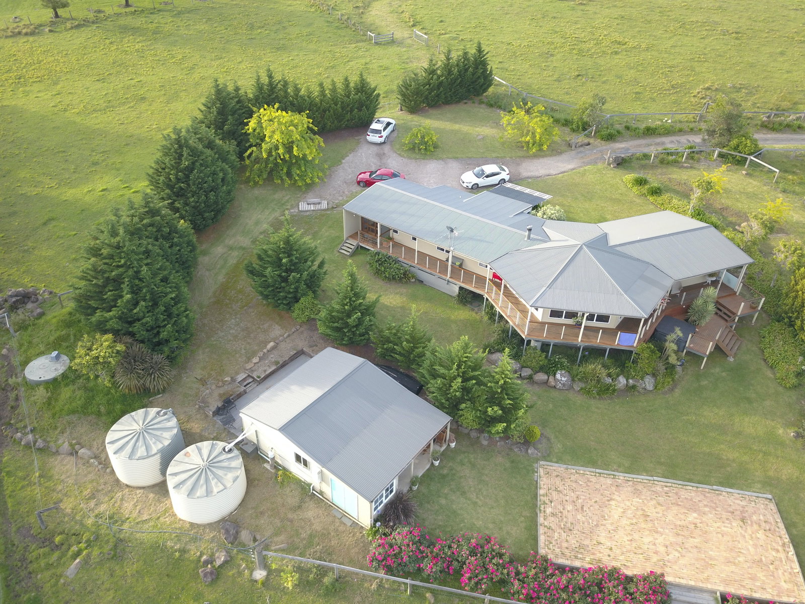 Pointer Mountain NSW Hotel QLD