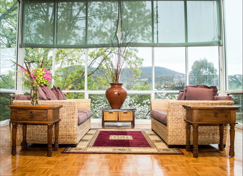 Tumbarumba Motel And Elms Restaurant - Hotel QLD 2