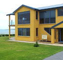 Port Fairy Getaway - Hotel QLD