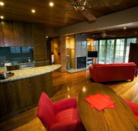 Hill of Content - Hotel QLD