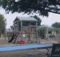 Alvina Holiday Cottages - Hotel QLD