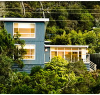 Walkerville Beach Houses - Hotel QLD