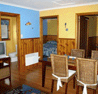 Bicheno's Gallery and Apartments - Hotel QLD