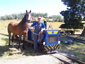 Platform 1 Heritage Farm Railway - Hotel QLD 0