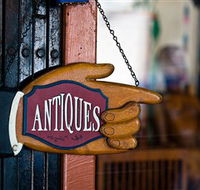 Bowning Antique Centre - Hotel QLD