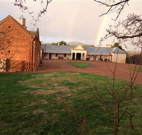 Hume and Hovell Walking Track - Hotel QLD