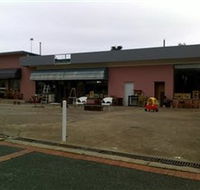 Ross Relics Yass - Hotel QLD