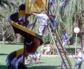 Coronation Park Yass - Hotel QLD 2