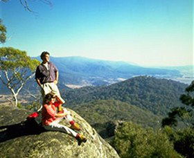 Hume And Hovell Walking Track Yass - Wee Jasper - Hotel QLD 0